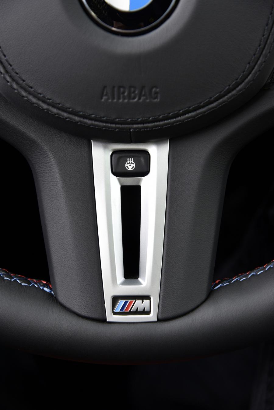 Детали интерьера BMW X3 M Competition (F97) 2019 года  (NA) (фото 98 из 125)
